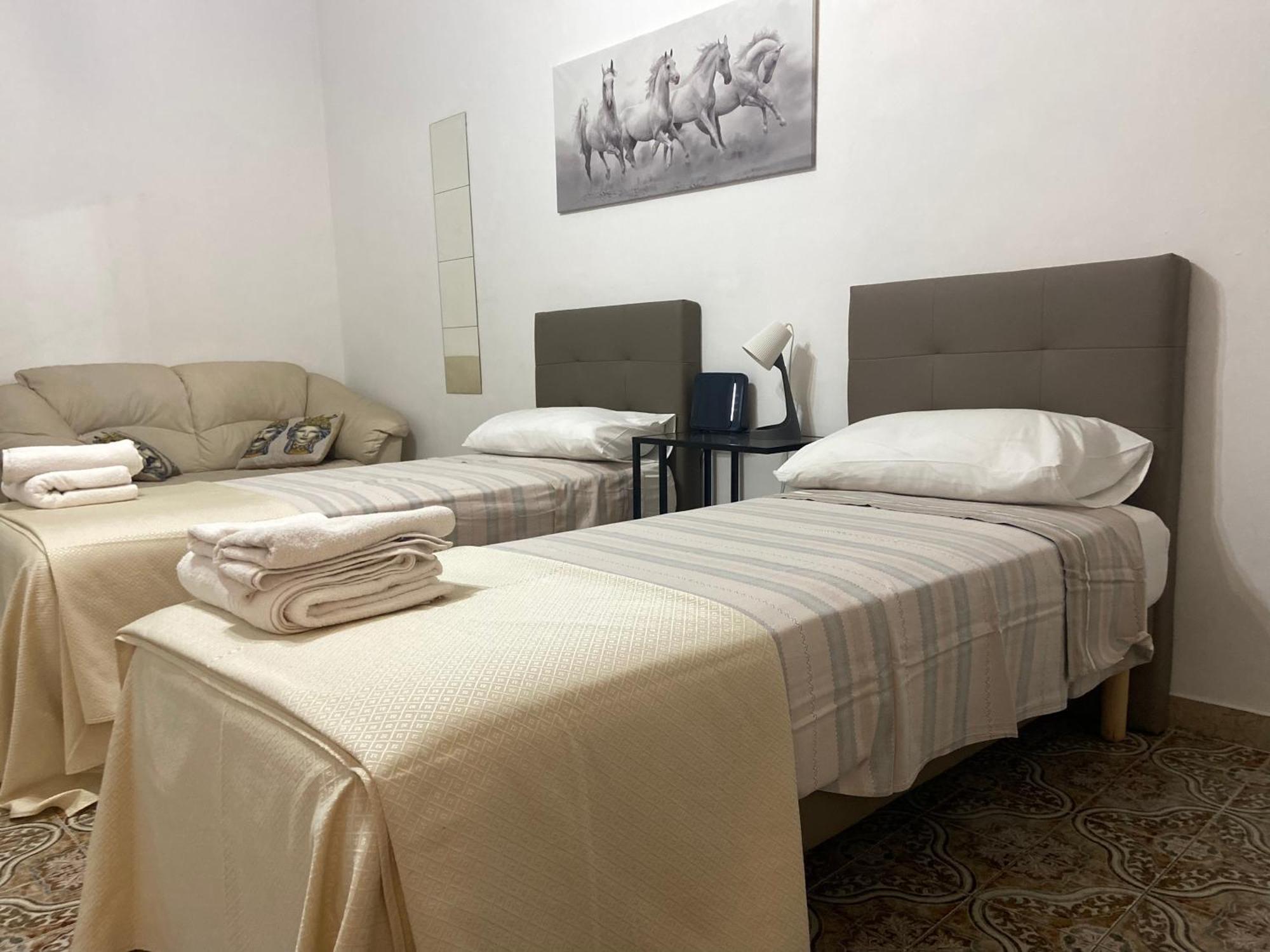 Casa Vacanza La Collegiata Katania Zewnętrze zdjęcie